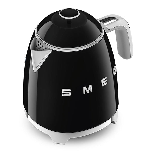 Smeg mini bollitore di colore nero