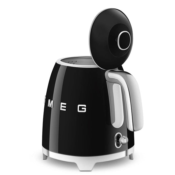 Smeg mini bollitore di colore nero